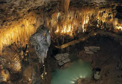 Gouffre de Proumeyssac, Dordogne